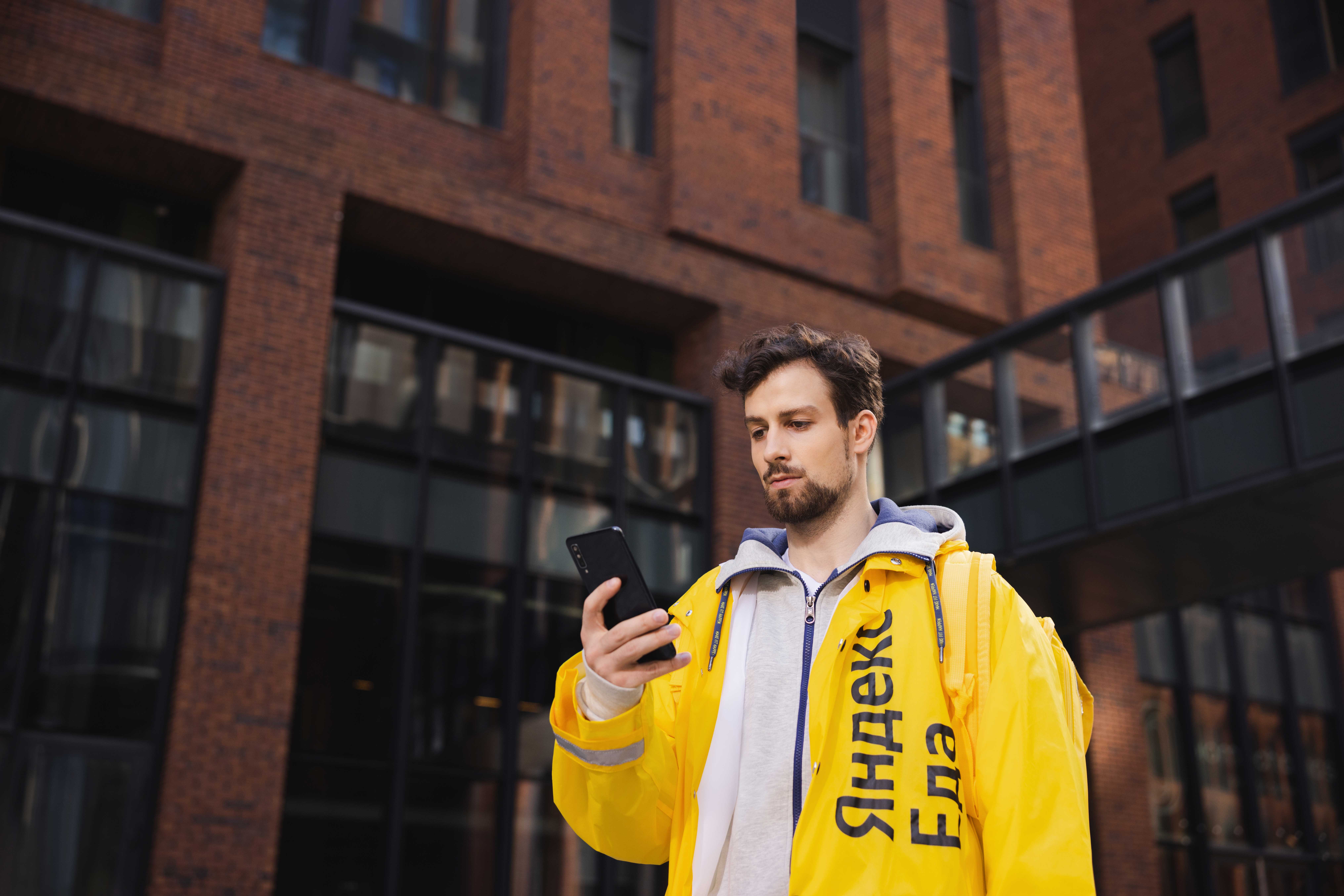 Яндекс Еда привлекла курьеров к разработке нового конструктора выплат для партнеров